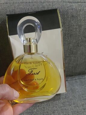 Van Cleef & Arpels First Eau de Toilette - Gold